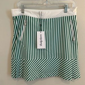 Daily Sports green and white skort with pleats